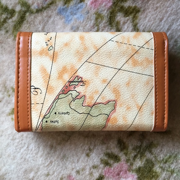 Map Wallet - Picture 4 of 7